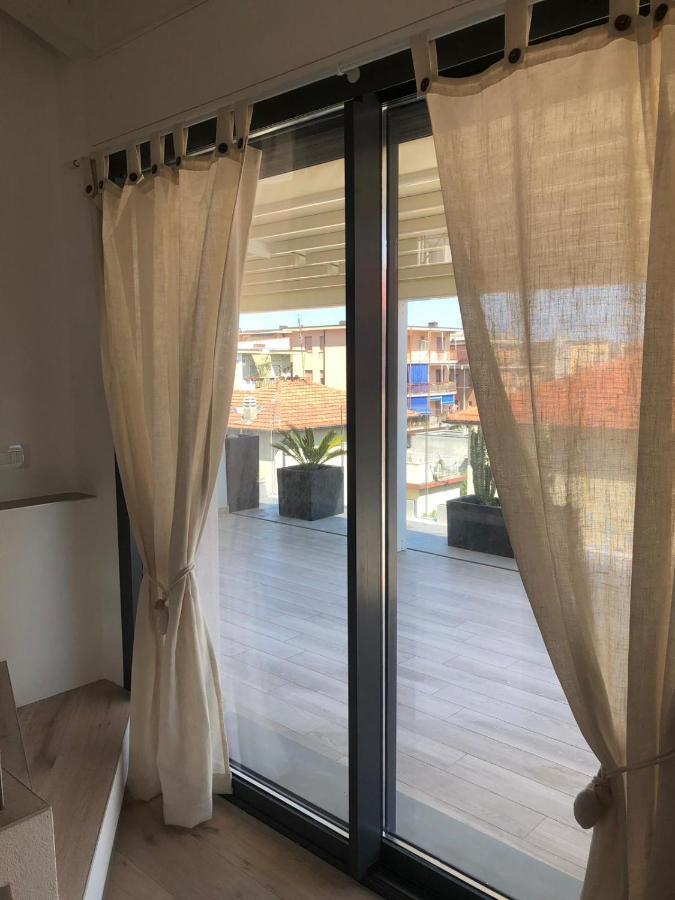 Appartamento Spotorno Con Ampio Terrazzo Attrezzato Anche Con Angolo Cottura Dış mekan fotoğraf
