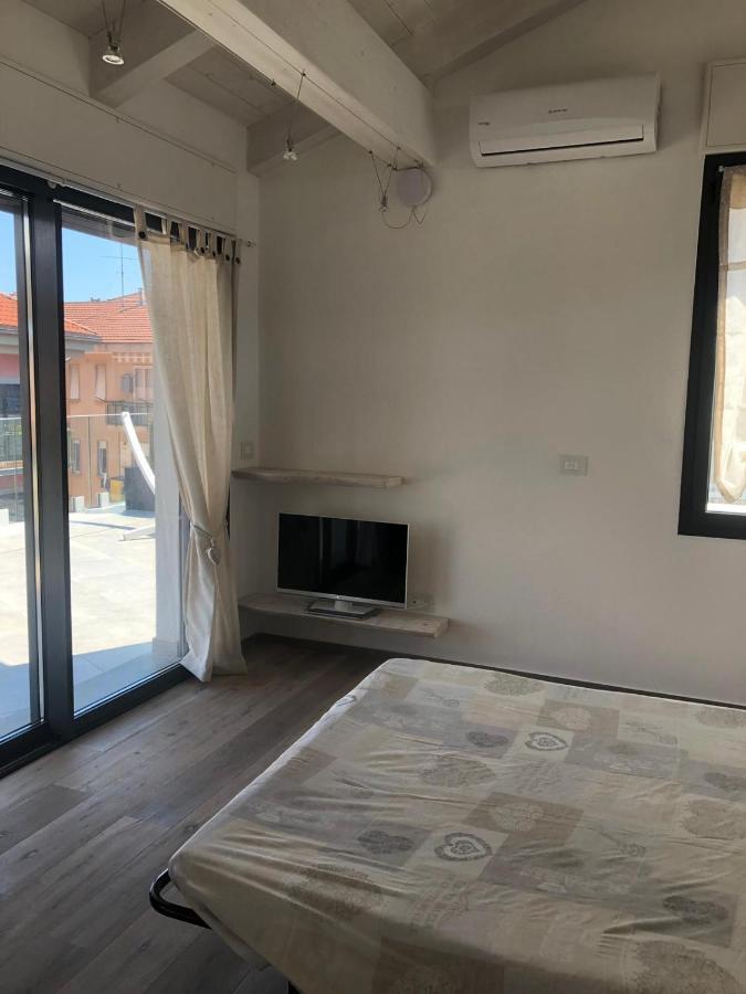 Appartamento Spotorno Con Ampio Terrazzo Attrezzato Anche Con Angolo Cottura Dış mekan fotoğraf